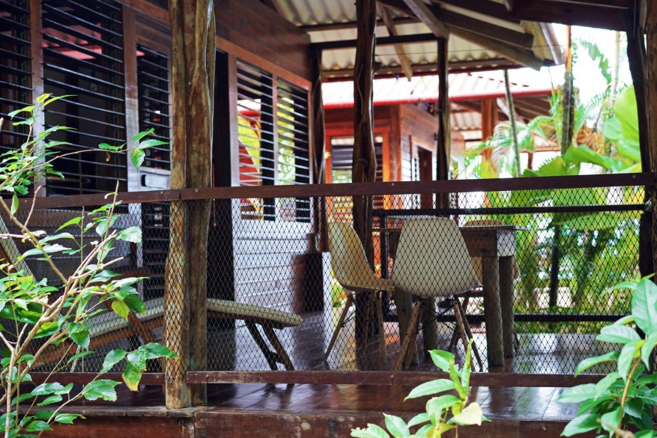 Casa Cayuco Eco-Adventure Lodge Bocas Town Exterior foto