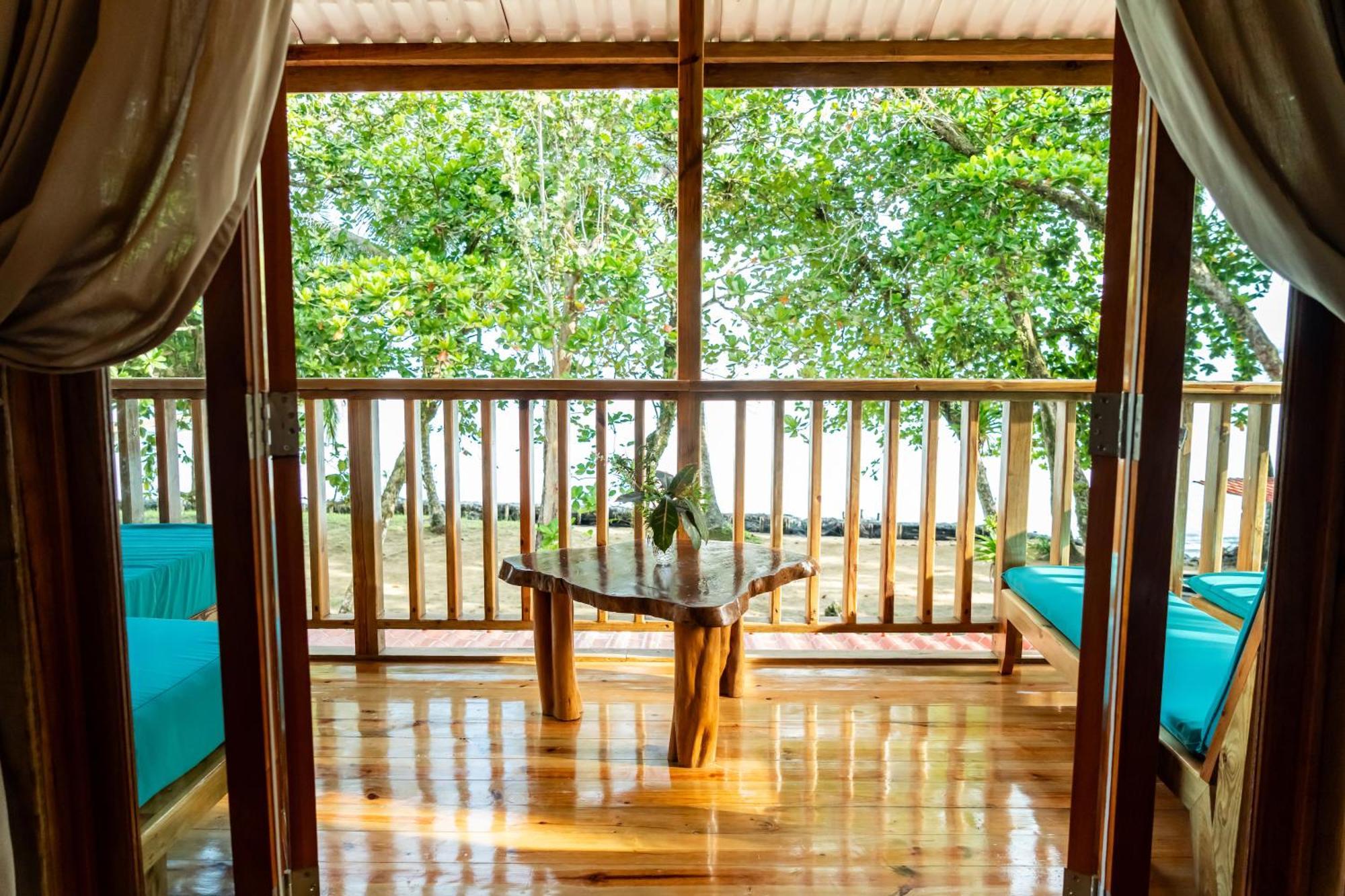 Casa Cayuco Eco-Adventure Lodge Bocas Town Quarto foto